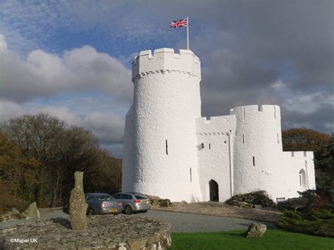 Benton’s 13th Century castle, Pembrokeshire, West Wales - netMAGmedia Ltd