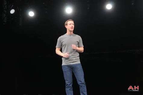 Mark Zuckerberg To Receive An Honorary Harvard Degree