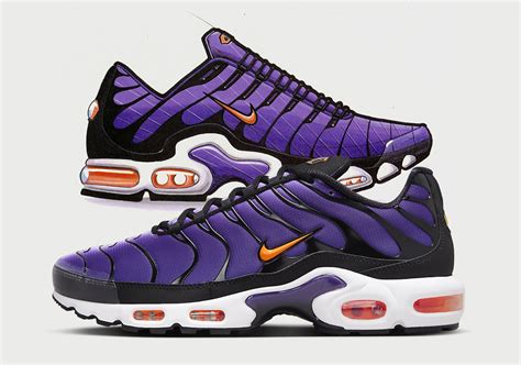 Nike Air Max Plus OG "Voltage Purple" DX0755-500 | SneakerNews.com