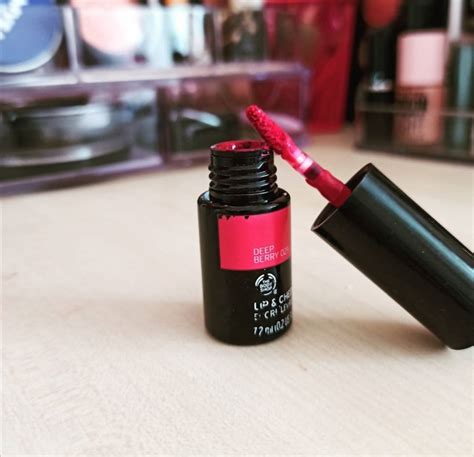 The Body Shop Lip & Cheek Tint (Deep Berry)|Review - Zig Zac Mania