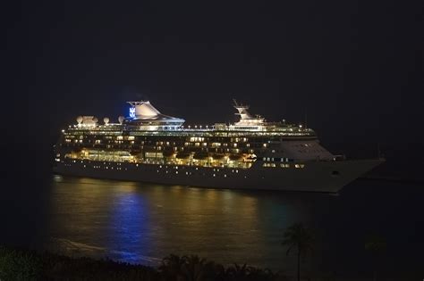 Six beautiful photos of Royal Caribbean ships in Port Everglades | Royal Caribbean Blog