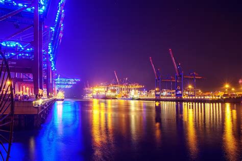 Nachts im Hamburger Hafen - Secret Hamburg: Fotos aus Hamburg