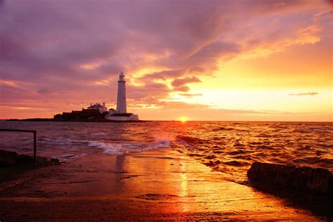 Lighthouse During Sunset · Free Stock Photo