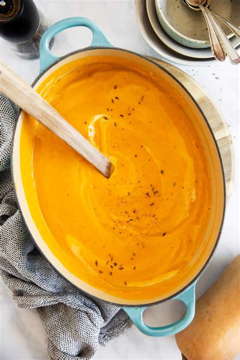 Creamy Roasted Butternut Squash Soup Recipe | Savory Nothings