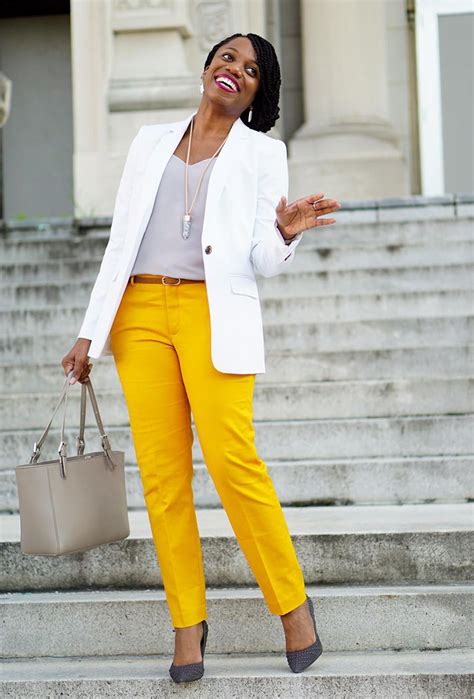 What to Wear to a Job Interview: Expert Tips for Every Industry | Job ...