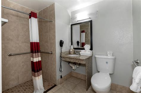 RED ROOF INN RALEIGH - CRABTREE VALLEY MALL $82 ($̶9̶5̶) - Prices & Motel Reviews - NC