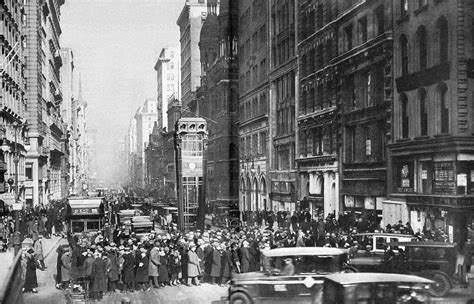 Fifth Avenue at 42nd Street, New York, 1926 ~ Vintage Everyday