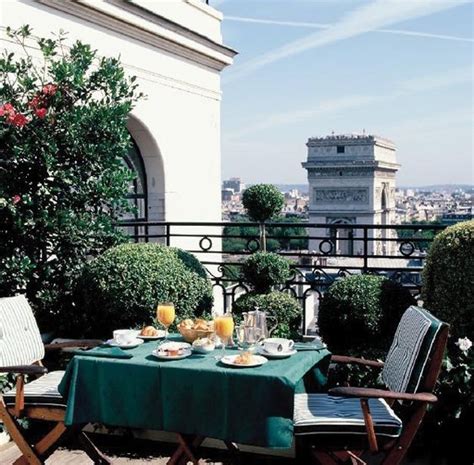 Enjoy Views of the Eiffel Tower at Hotel Raphael Paris | Paris hotels ...