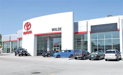 Lithia buys 5 car dealerships in Wisconsin | Automotive News