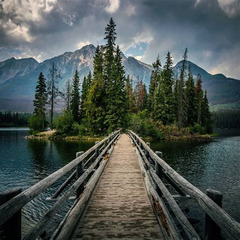 🇨🇦*** Pyramid Lake (Jasper, Alberta) by Dan Schykulski Photography (@danschyk) on Instagram ...