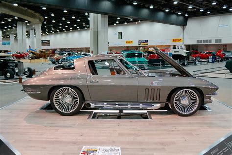 Autorama 2017: The Detroit Auto Show That Highlights Hot Rods - CARFAX Blog