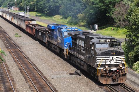 The Conrail Heritage Unit at CP Altoona August 2016 – Ed's Railfanning ...