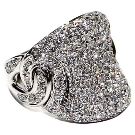 Leo Pizzo 18k White Gold Diamond Pave Ring For Sale at 1stDibs