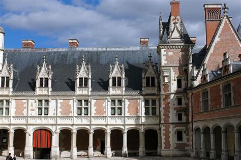 Aile Louis XII du Château de Blois | Blois, Chateau, European royalty