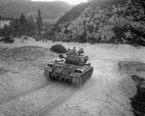 [Photo] US Marine Corps M46 Patton medium tank in Korea, 8 Jul 1952 | World War II Database