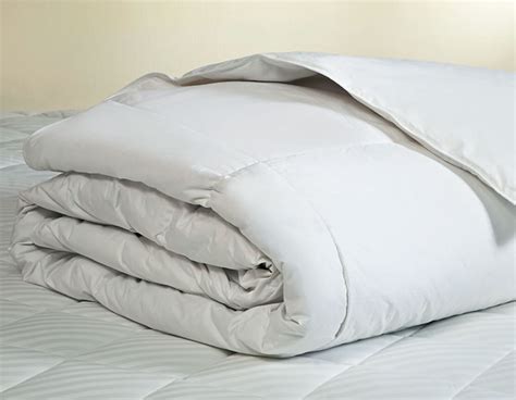 Down Duvet | Shop the Exclusive Luxury Collection Hotels Home Collection | The Luxury Collection ...