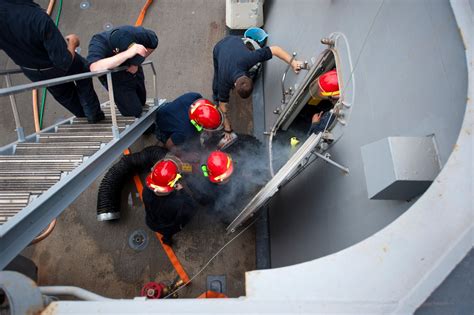 DVIDS - Images - USS Arleigh Burke operations [Image 5 of 5]