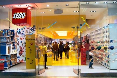 I enjoyed going to the Lego Store in Seattle. Is the Vancouver store open? | Lego store, Cool ...