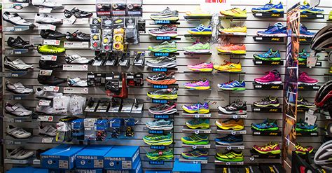 Why You Should Shop at a Specialty Running Store | Find Your Finish Line