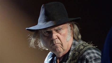 Neil Young Biography | Shining Star of America