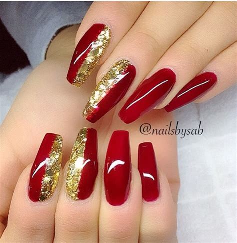 Red and gold nail inspo | Red and gold nails, Gold nails, Xmas nails