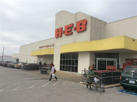 H-E-B’s First Two-Story Grocery in Houston Area Starts in Bellaire | Realty News Report