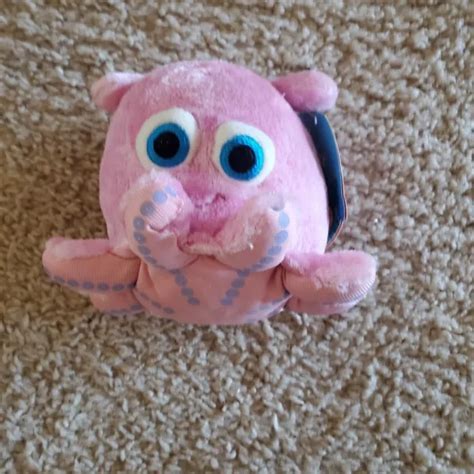 DISNEY PIXAR FINDING Nemo Pearl Plush Stuffed Animal Pink Octopus 5 ...