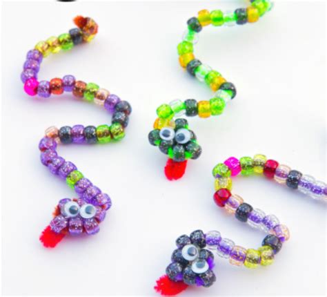 Kids' Pipe Cleaner Crafts - A Little Craft In Your Day