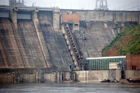 Top 10 Biggest Dams in World