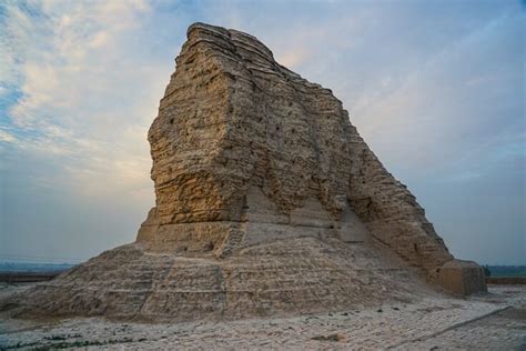 The Ziggurat of Dur-Kurigalzu, A Historical Site In Iraq, That You ...