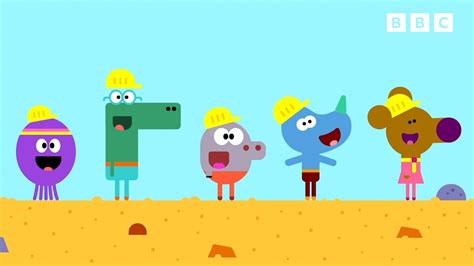 Let's Make Things with The Squirrels | Hey Duggee - YouTube