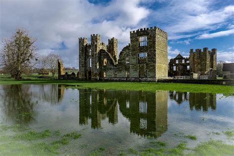 Cowdray House Ruins - History and Facts | History Hit