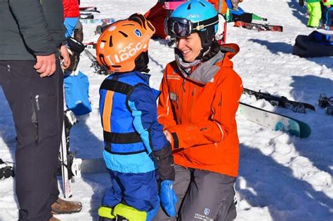 Our Top Tips for Skiing with Kids (and Snowboarding too)!