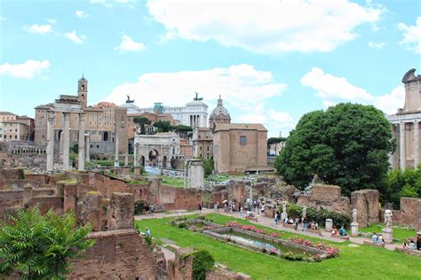 The Roman Forum: Ruins of the original city [5184x3456][OC] : r/CityPorn