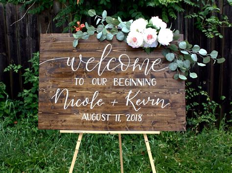 19 Unique Wedding Signs for Every Style and Budget | Unique wedding signs, Wedding welcome signs ...