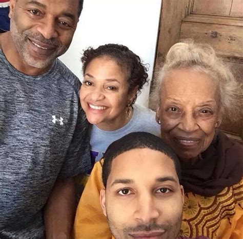 Debbie Allen & Husband Norm Nixon W/son Norm Jr. & Mom (Debbie's)