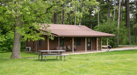 Cozy Illinois Cabins | Lodging near Starved Rock State Park