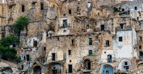 Inside Craco, Italy: the incredible abandoned ‘ghost village’ - News Media