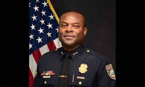 Bahamian-TCI named Miami Beach Police Chief – Magnetic Media