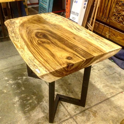 Do It Yourself Live Edge Table - DIY Projects