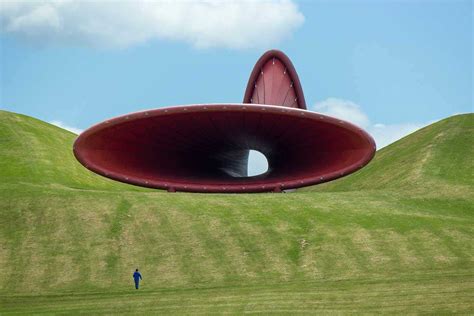 What Are Anish Kapoor’s Best 5 Sculptures?