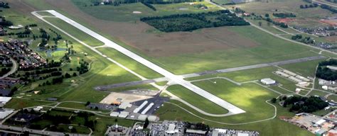 Bowling Green – Warren County Regional Airport – Bowling Green, Kentucky