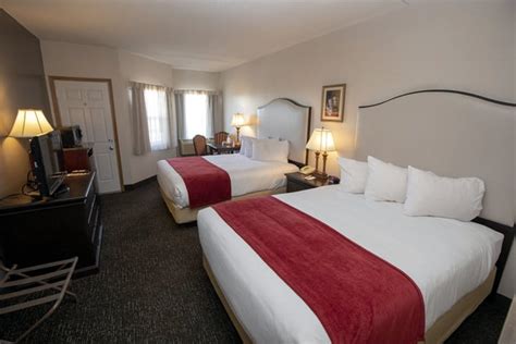 Hotel Rooms in Branson Missouri at Hotel Grand Victorian