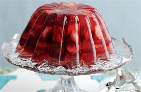 Grown-up strawberry jelly | Dessert Recipes | GoodtoKnow