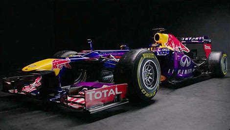 F1: Red Bull RB9 breaks cover (+photo, video) | Car News | Auto123