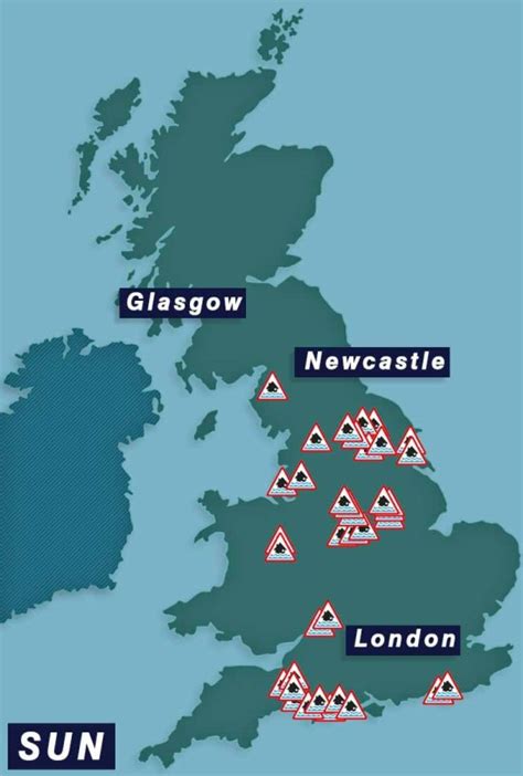 Storm Fergus to sweep UK with map showing flood warnings in place | UK ...