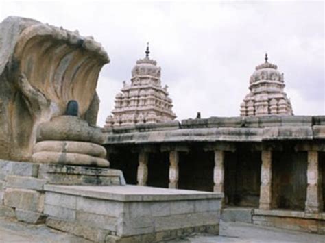 Lepakshi Veerabadhra Temple | AP Heritage