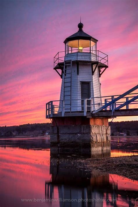 Doubling Point Lighthouse sits on the Kennebec River outside of Bath ...