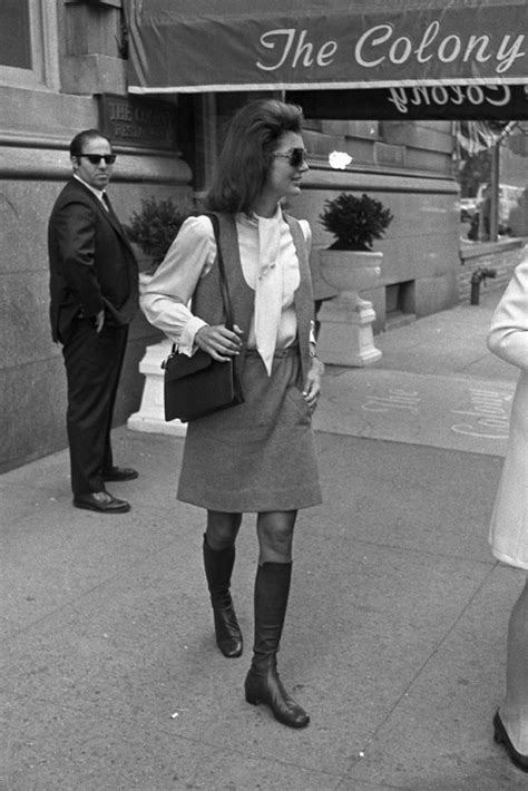 From the Archives: 14 Photos of Jackie Kennedy’s Iconic Style – Footwear News