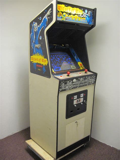 WIZARD OF WOR - Classic Arcade Game | Arcade games, Vintage video games ...